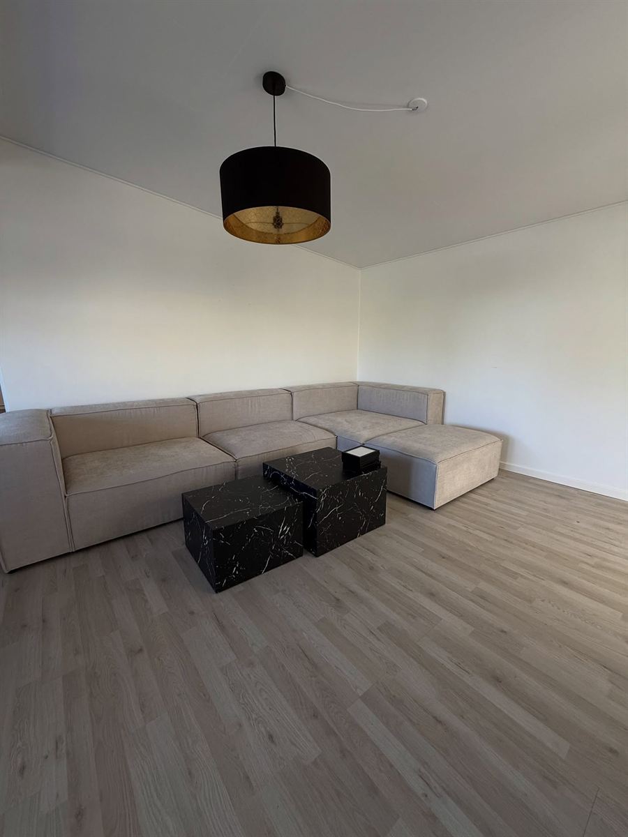 Projekt: indvendig renovering af stue med nyt gulv i Nordsjælland